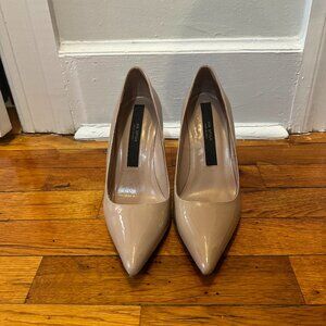 Via Spiga V-Nikole Beige Pantent Leather Heels